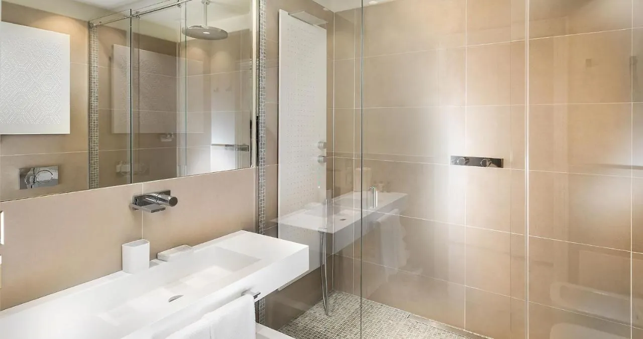 ***** Hotel The Glamore Milano Duomo Itálie