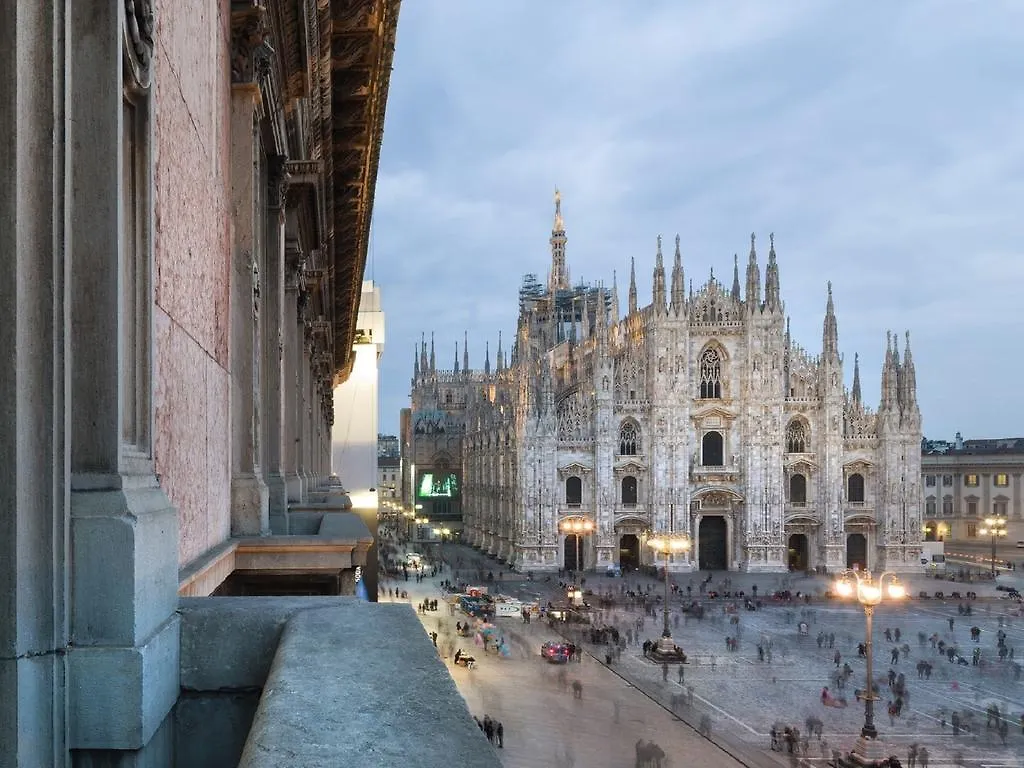 The Glamore Milano Duomo Hotel
