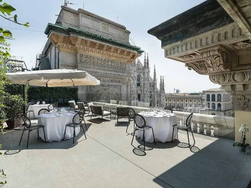 The Glamore Milano Duomo Hotel