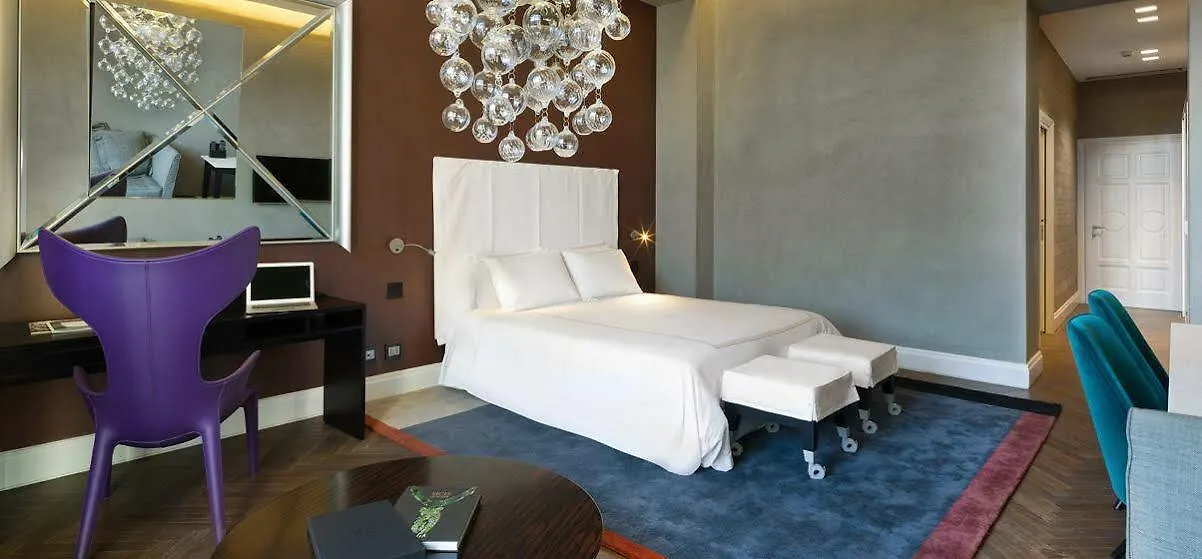 The Glamore Milano Duomo إيطاليا