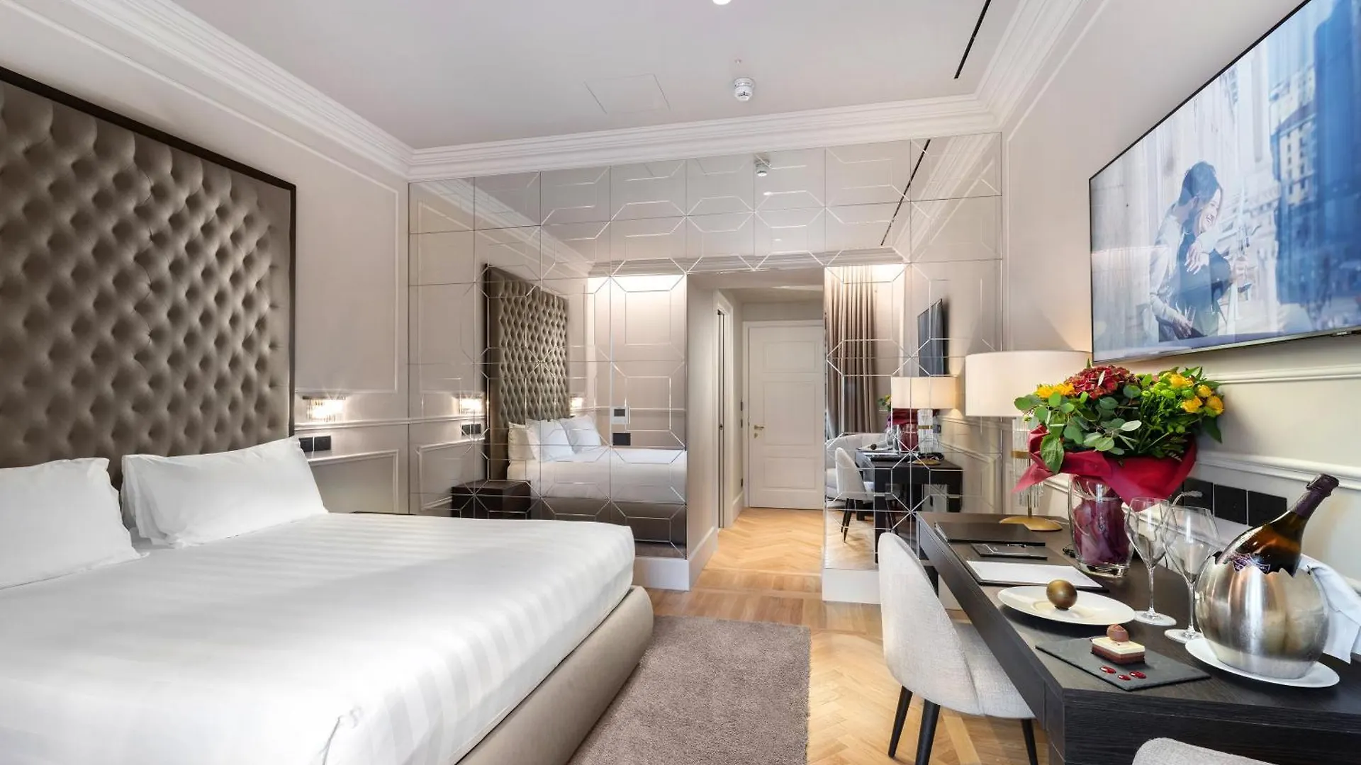 The Glamore Milano Duomo Hotel Milan