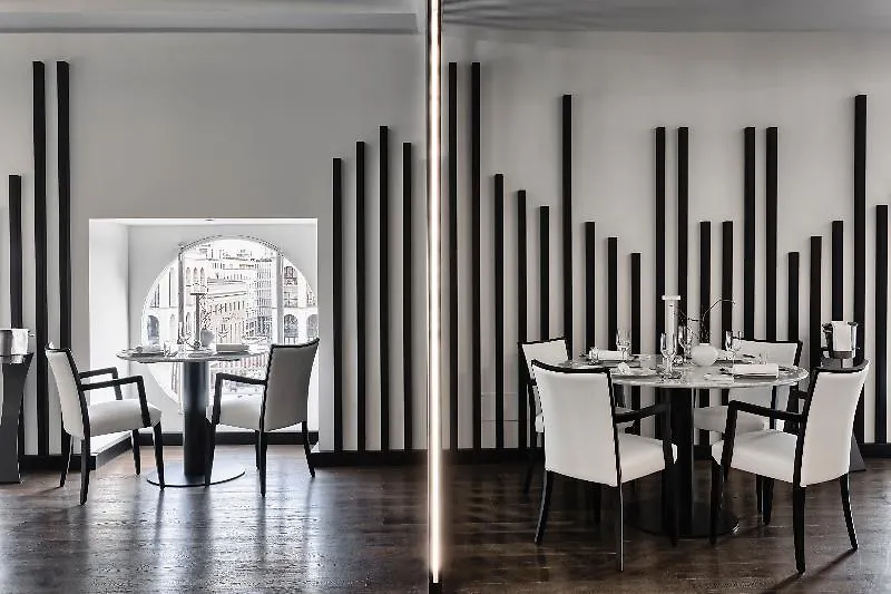 The Glamore Milano Duomo Hotel