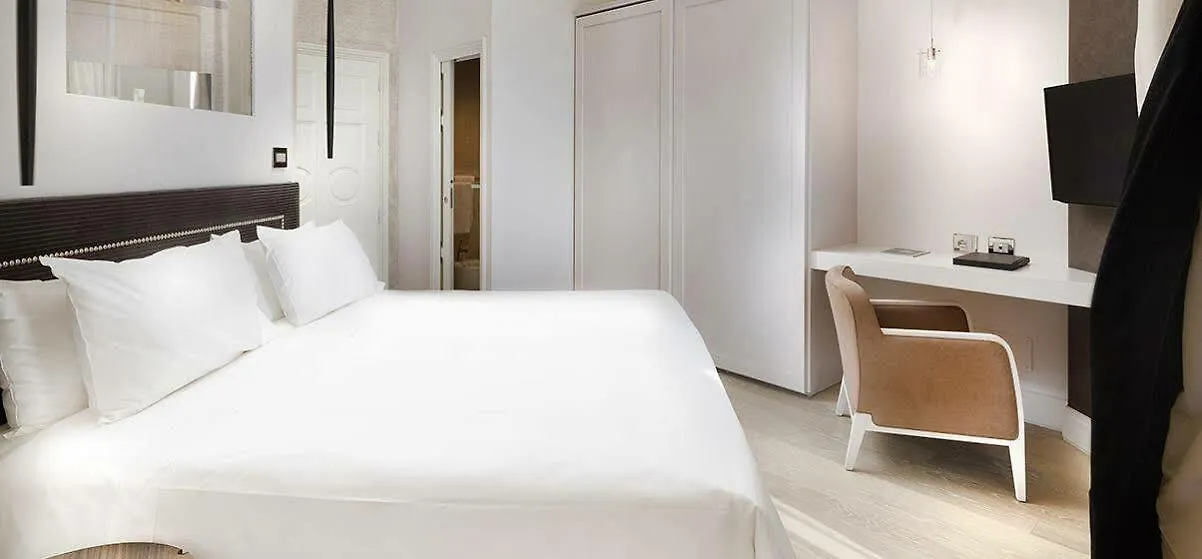 Hotel The Glamore Milano Duomo